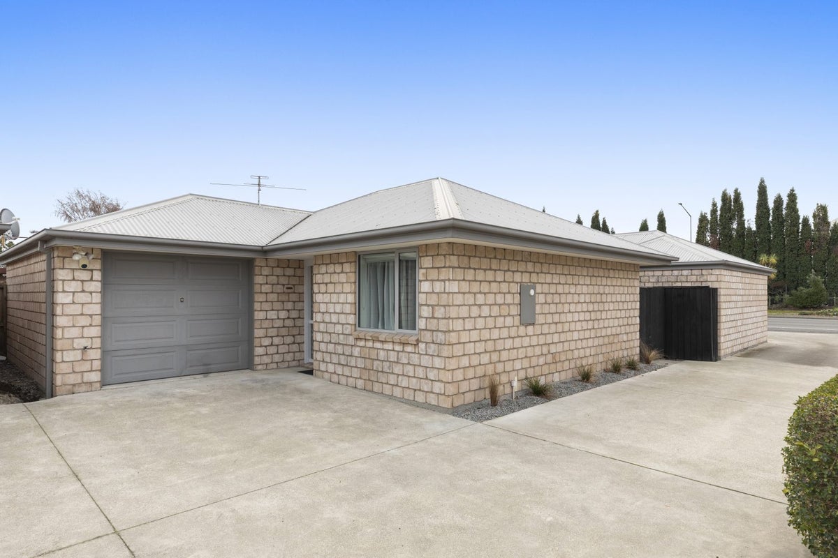 2/335 Main South Road, Hornby, Christchurch - Carousel 2