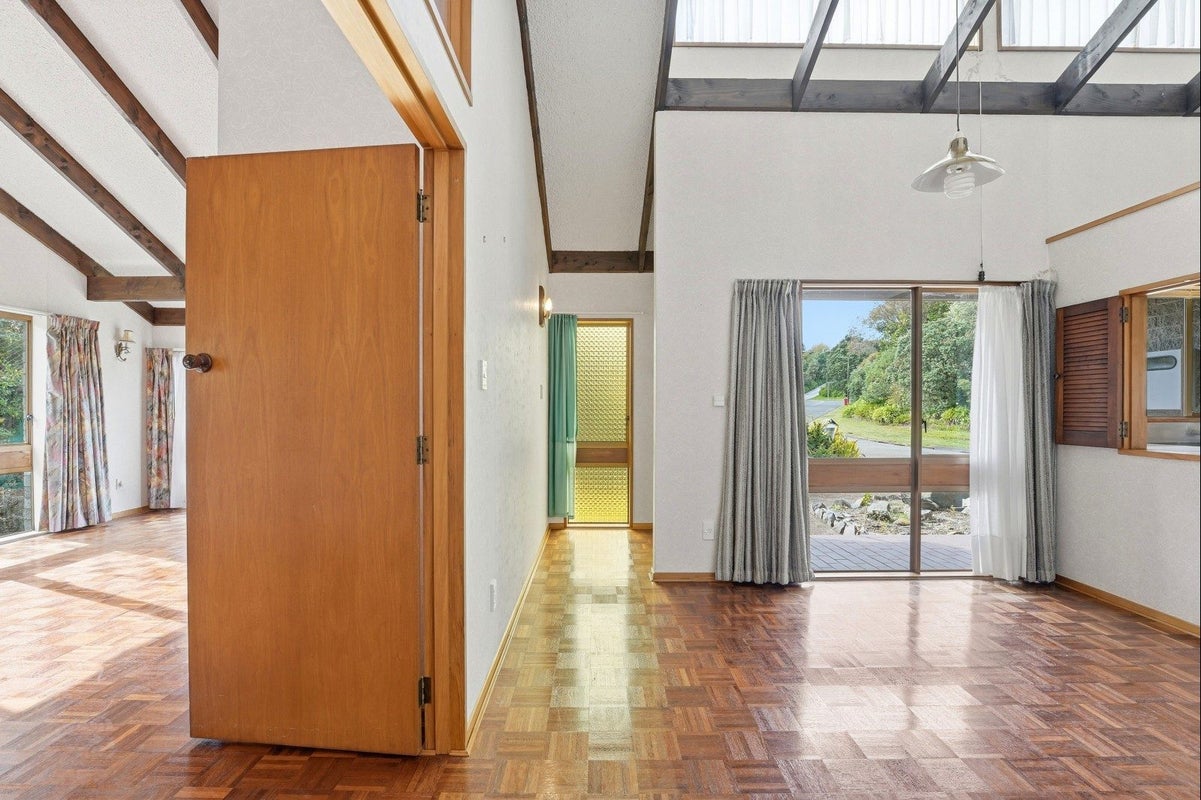 47 Parkes Avenue, Saint Johns Hill, Whanganui - Carousel 2