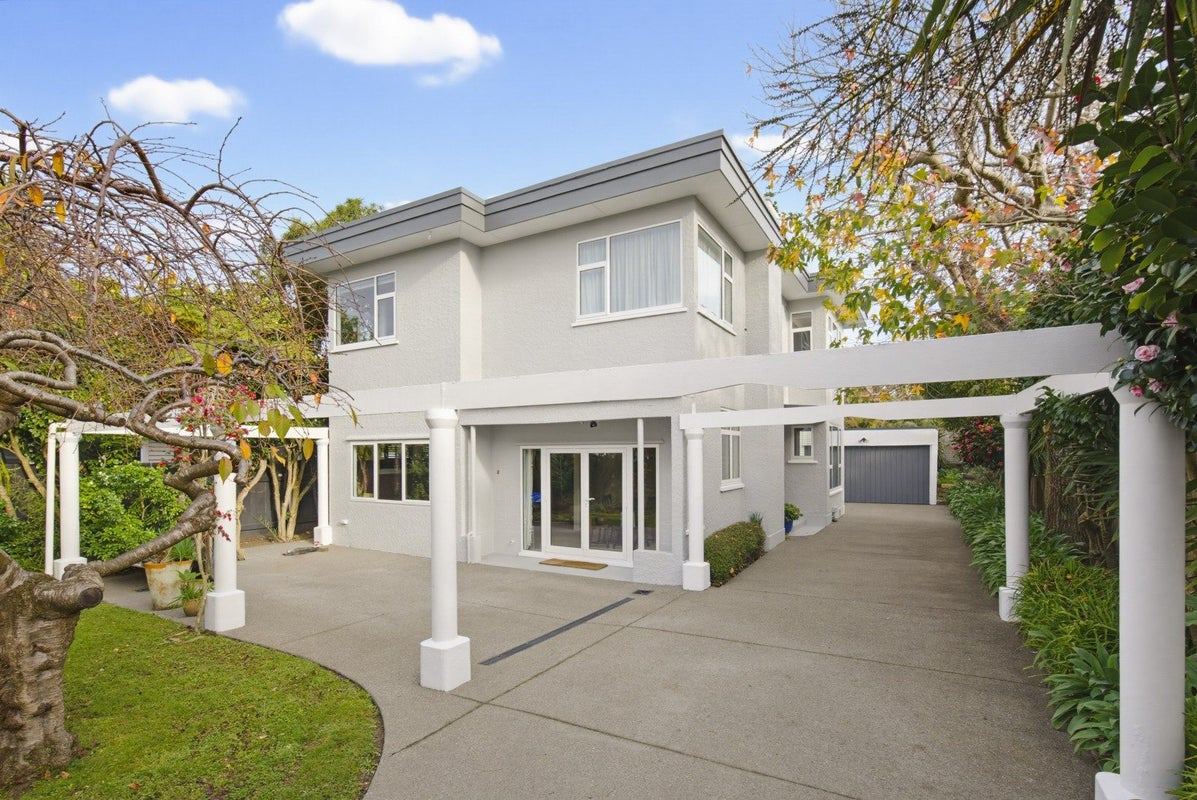 335 Kapiti Road, Paraparaumu Beach, Paraparaumu - Carousel 1