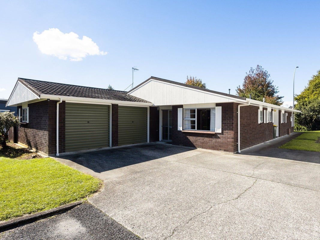 327 Hukanui Road, Queenwood, Hamilton - Carousel 2
