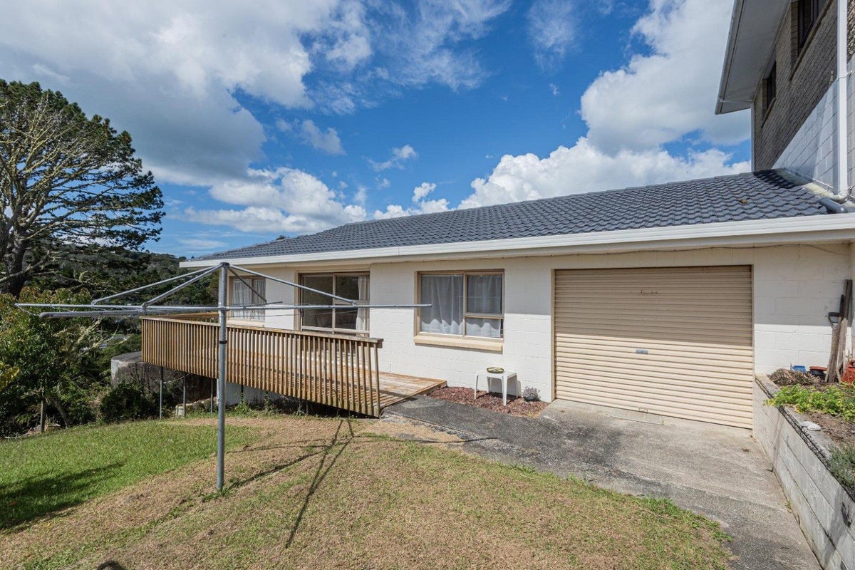 10 Gould Street, Russell, Russell - Carousel 1
