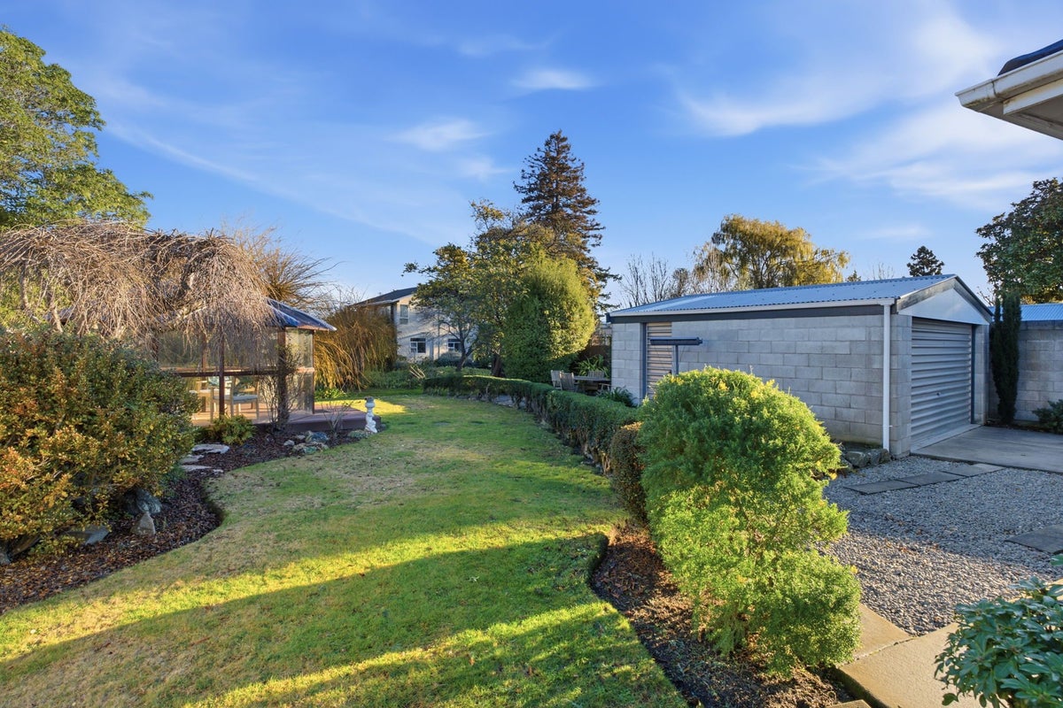 15 Palmside Street, Somerfield, Christchurch - Carousel 2