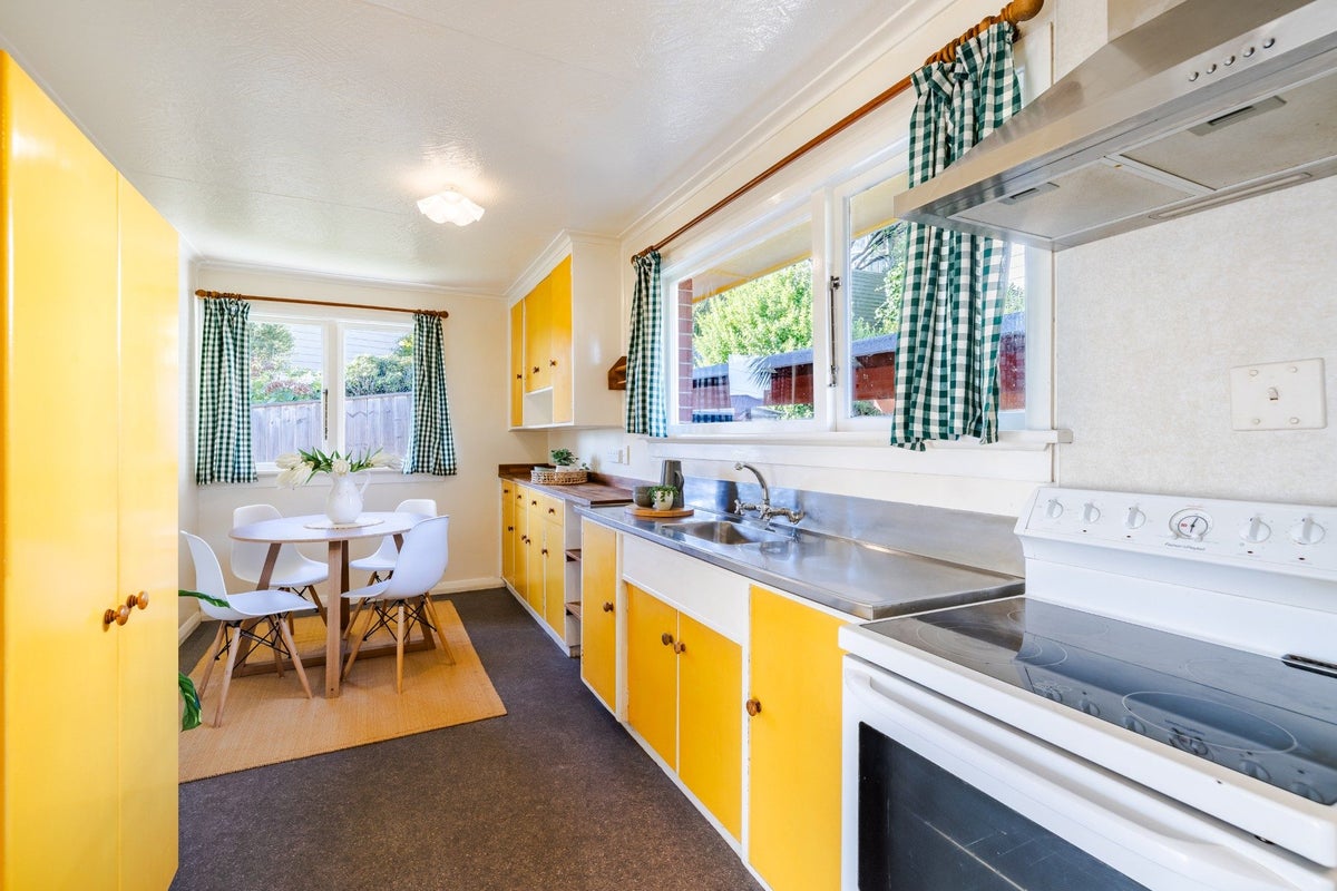 38 Oates Street, Kaikorai, Dunedin - Carousel 2