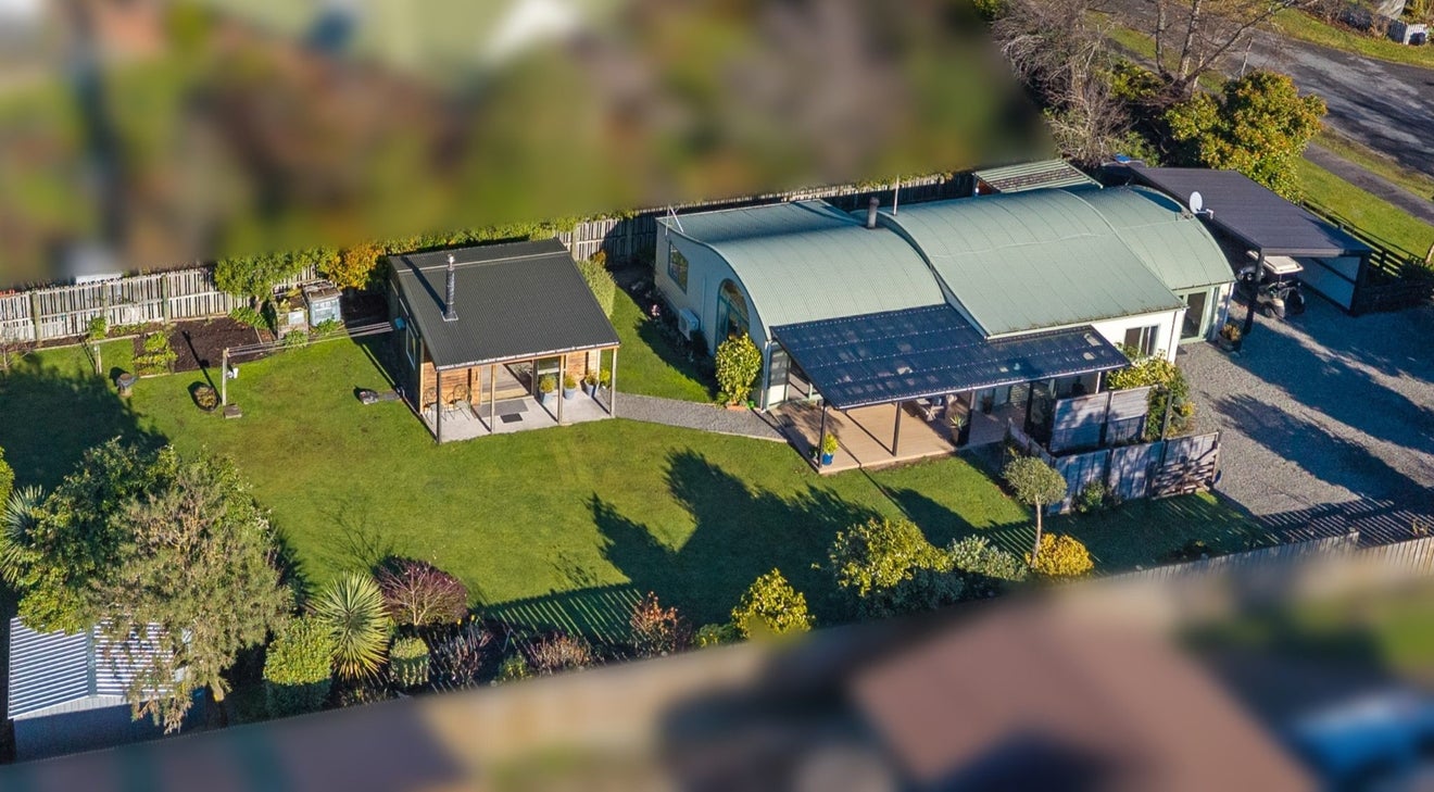 4 Victoria Street, Coalgate - Carousel 1