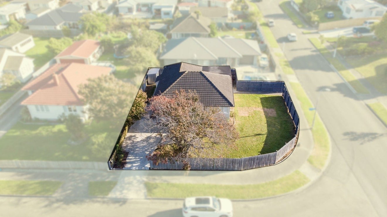 2 Forth Terrace, Roslyn, Palmerston North - Carousel 17