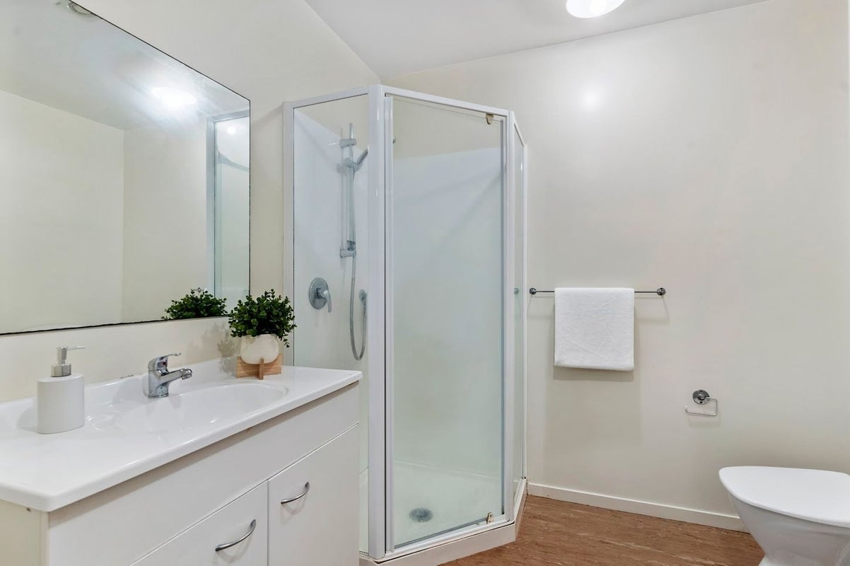 1/242 Great North Road, Henderson, Auckland - Carousel 7
