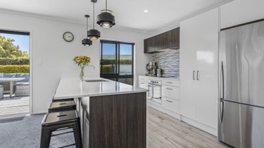 6 Terli Way, Glen Avon, New Plymouth - Carousel 1