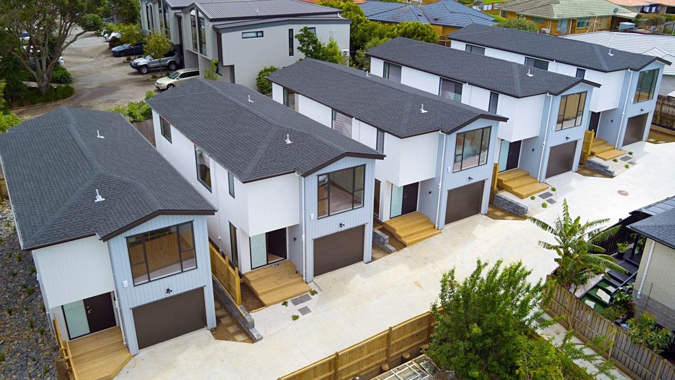 6 Palmer Avenue, Glen Eden, Auckland - Carousel 1