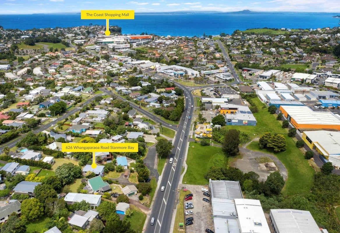 626 Whangaparaoa Road, Stanmore Bay, Whangaparaoa - Carousel 1