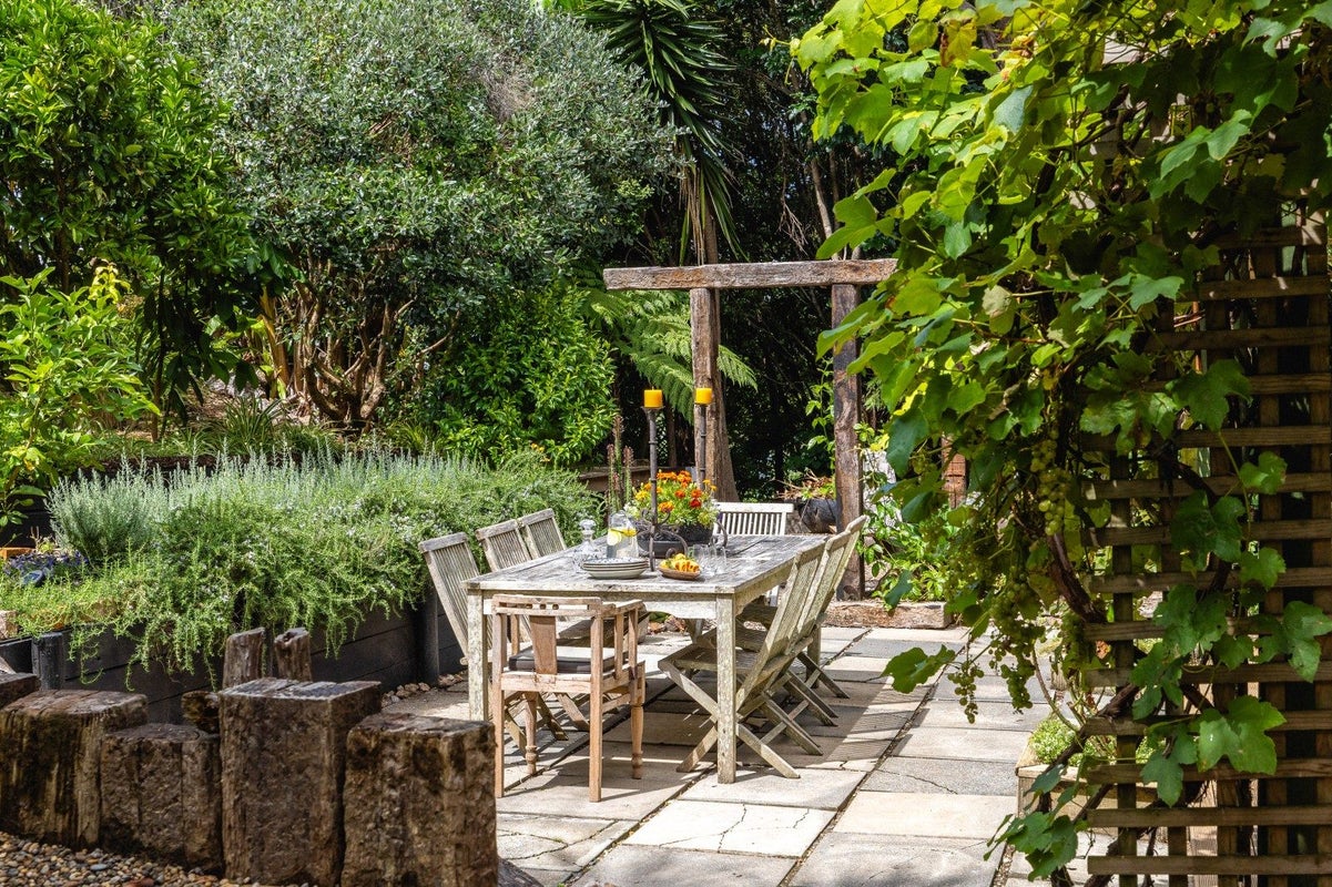 33 Beatty Parade, Surfdale, Waiheke Island - Carousel 1