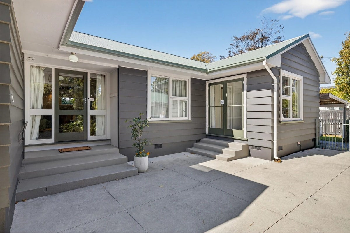 19 Athol Terrace, Upper Riccarton, Christchurch - Carousel 2