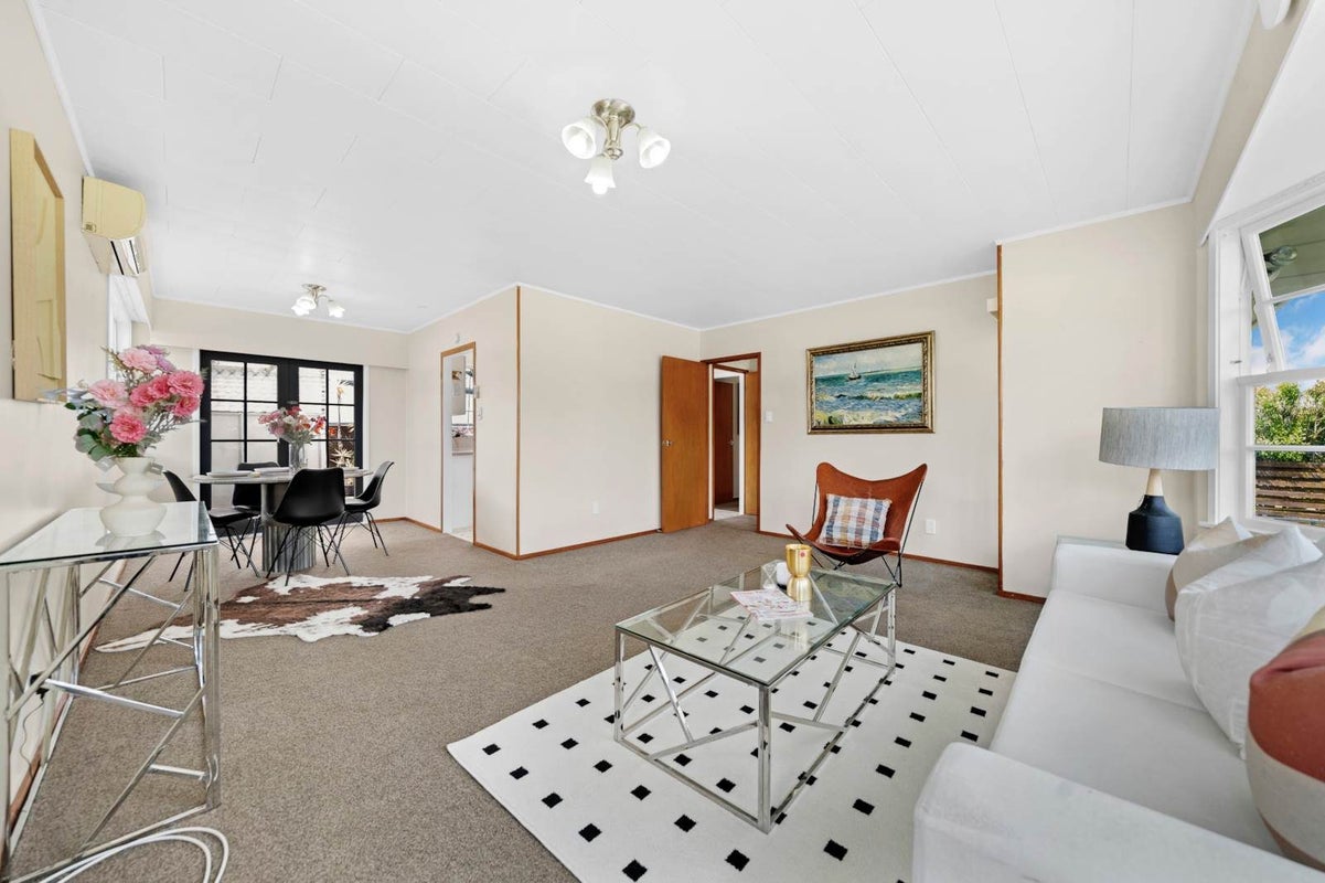 1/118 Sycamore Drive, Sunnynook, Auckland - Carousel 2