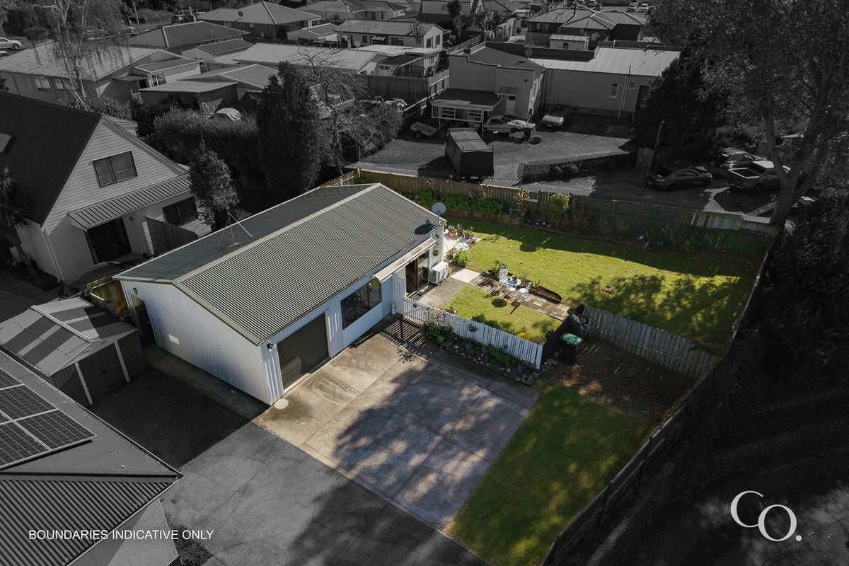 8A Canberra Place, Bellevue, Tauranga - Carousel 1