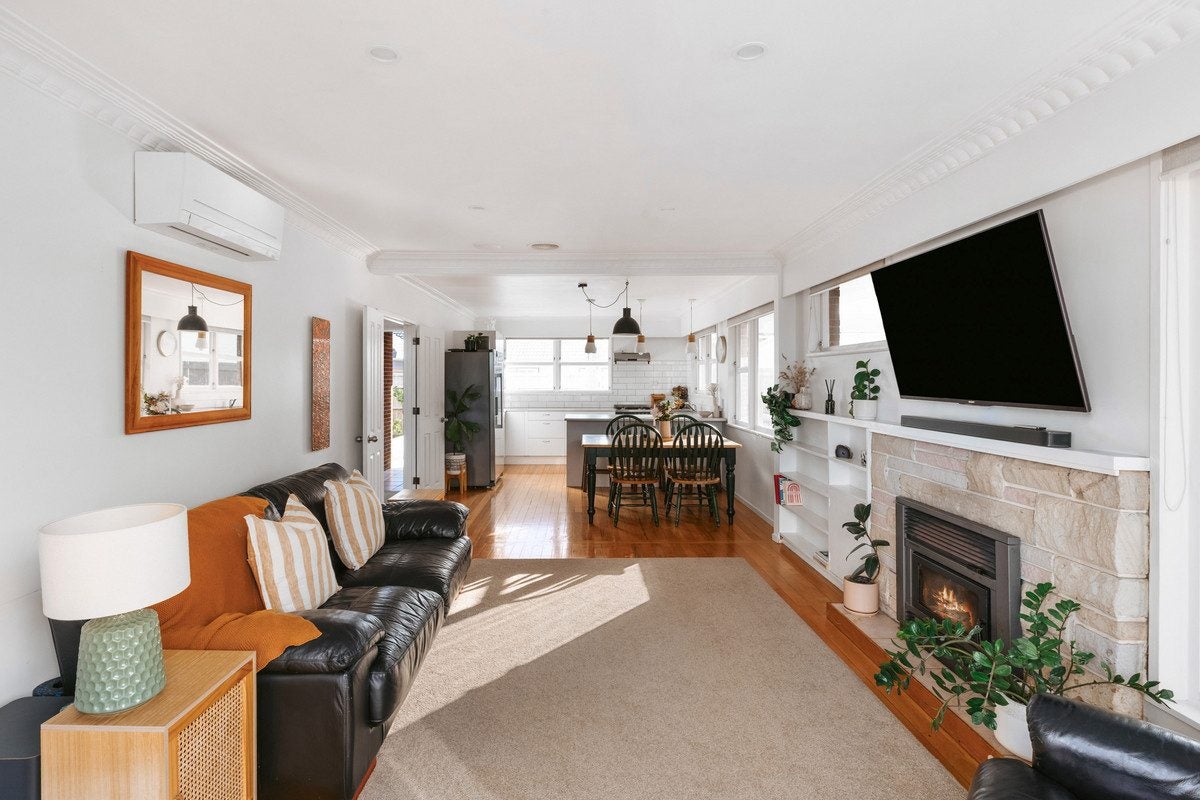25 Short Street, Otumoetai, Tauranga - Carousel 2
