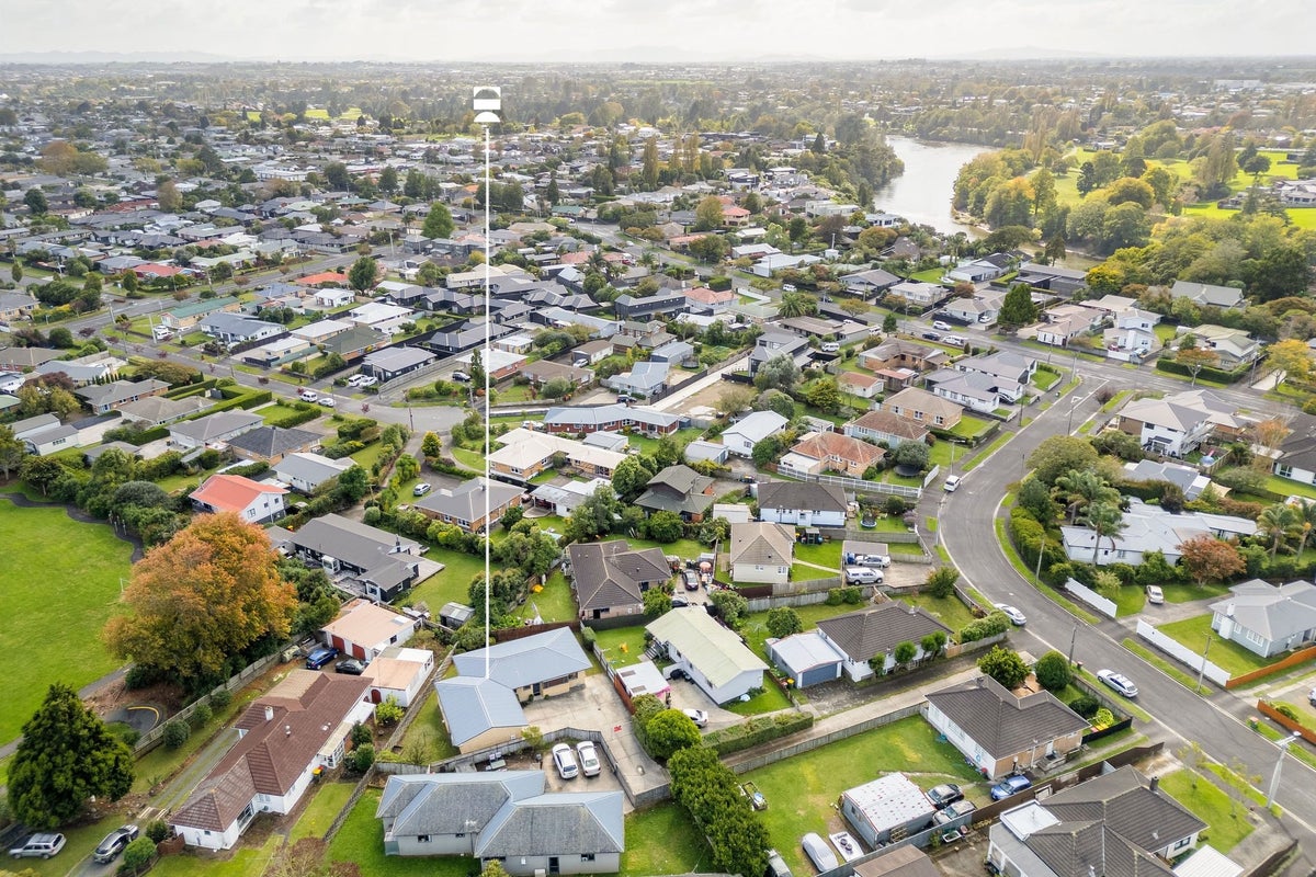 31A Portal Crescent, Beerescourt, Hamilton - Carousel 18