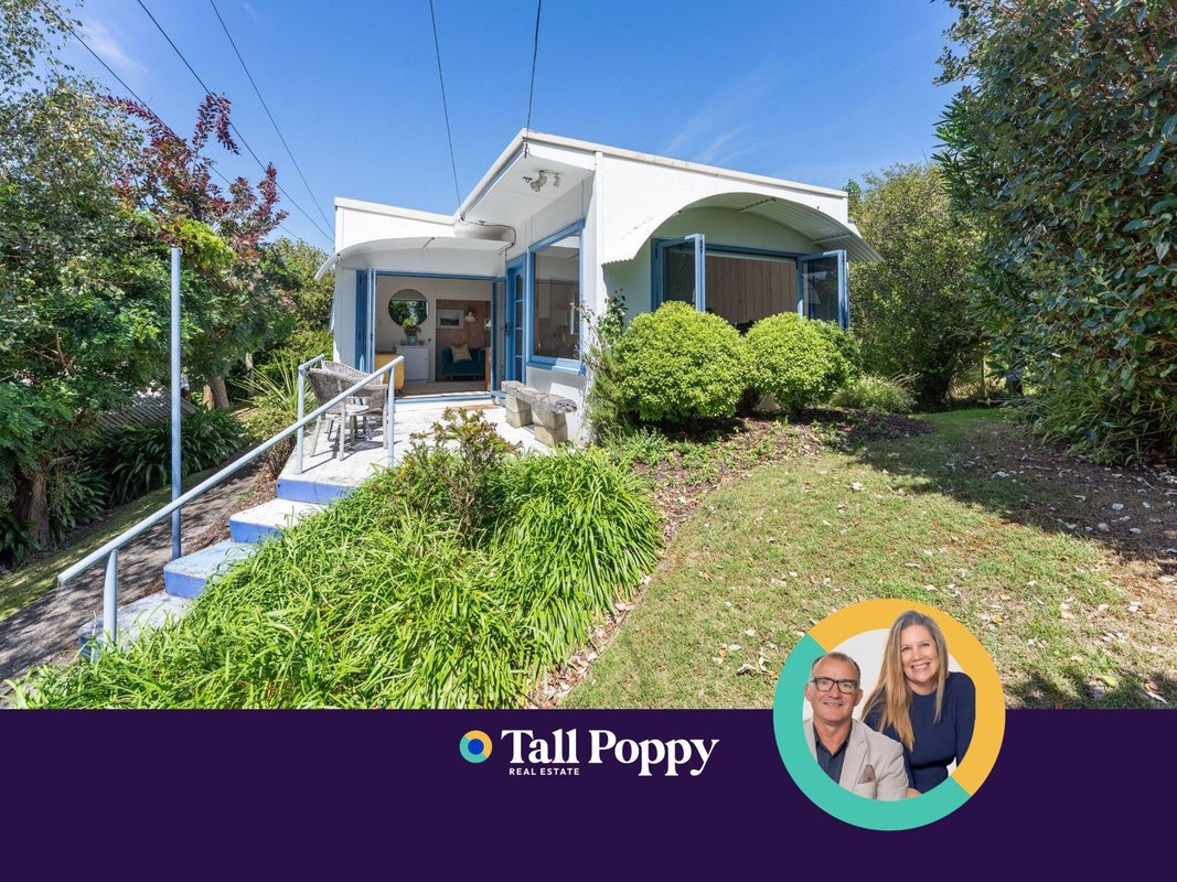 26 Makora Road, Otaihanga, Paraparaumu - Carousel 1