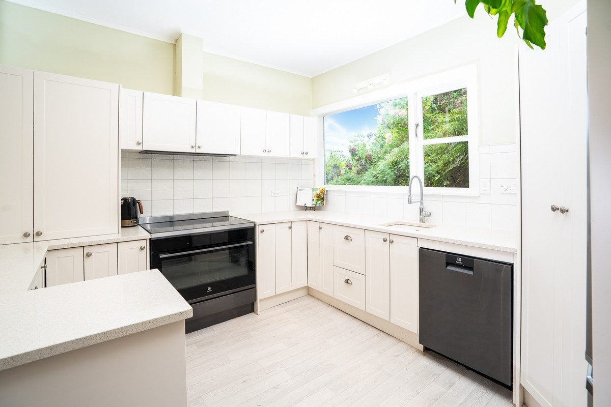60 Hatton Street, Karori, Wellington - Carousel 2