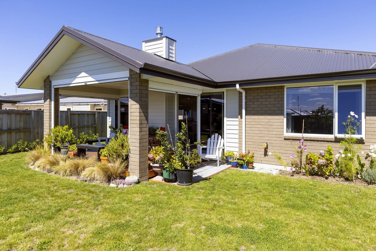 77 Harakeke Drive, Wharewaka, Taupo - Carousel 1