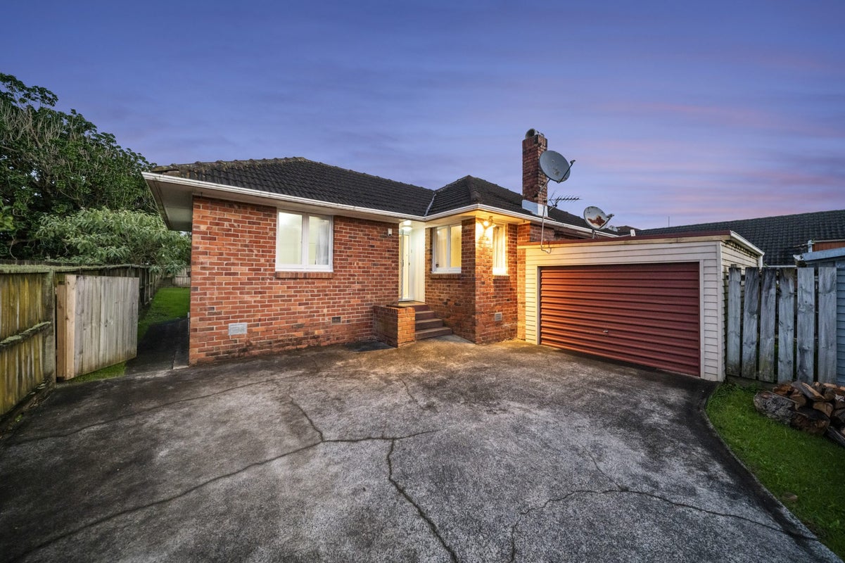 36 May Road, Mount Roskill, Auckland - Carousel 2