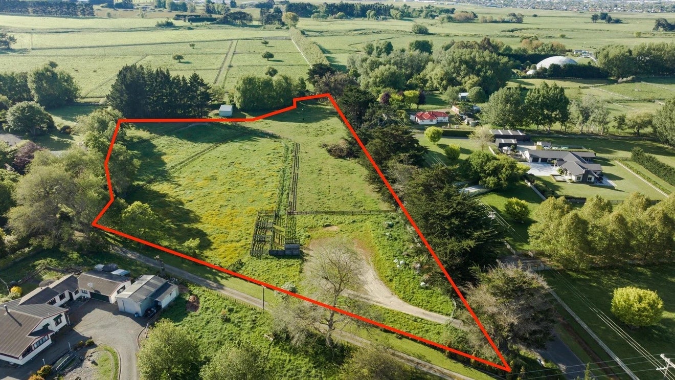 150 Setters Line, Bunnythorpe, Palmerston North - Carousel 1
