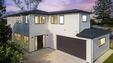 25A Peachgrove Road, Te Atatu Peninsula, Auckland - Carousel 1