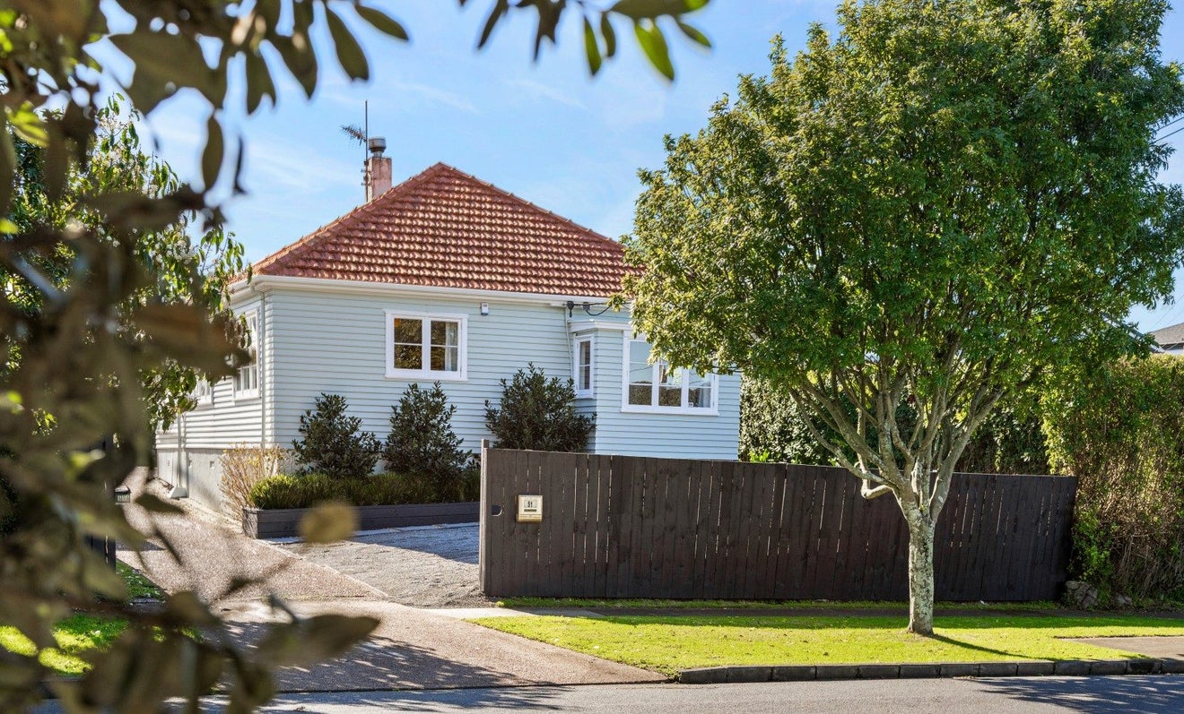 51 Namata Road, One Tree Hill, Auckland - Carousel 2