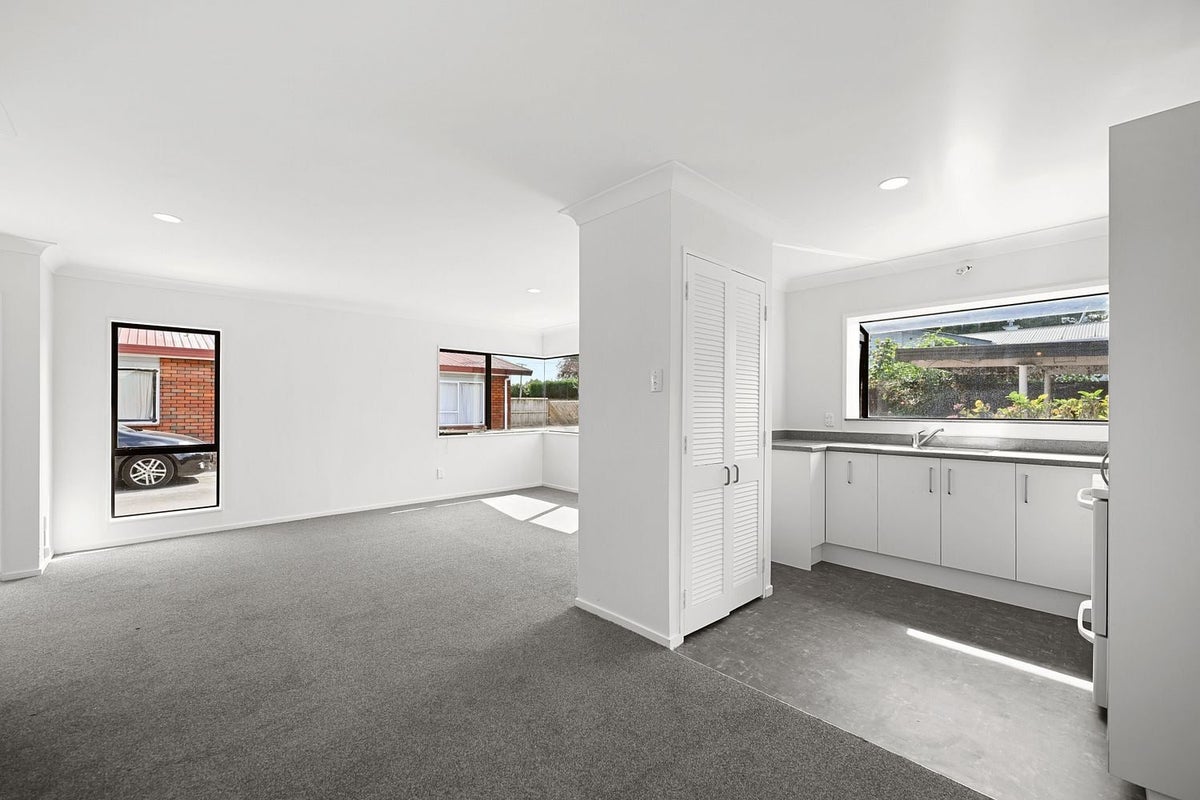 283B Peachgrove Road, Fairfield, Hamilton - Carousel 2