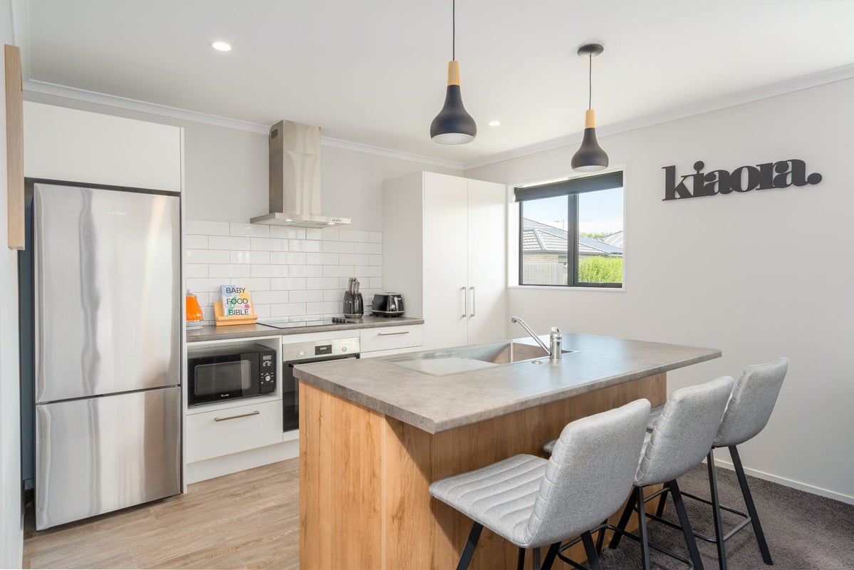 32 Loch Tanna Way, Yaldhurst, Christchurch - Carousel 2