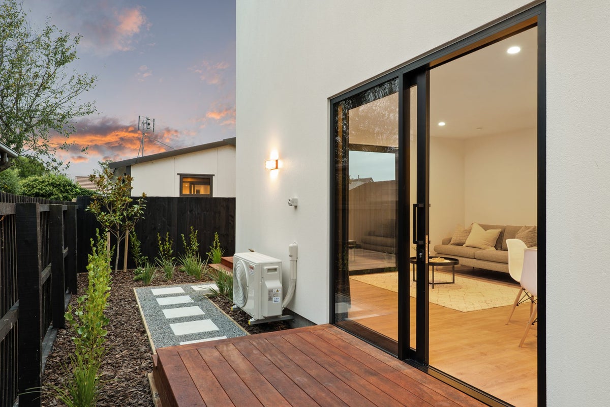 19A Wyon Street, Linwood, Christchurch - Carousel 14