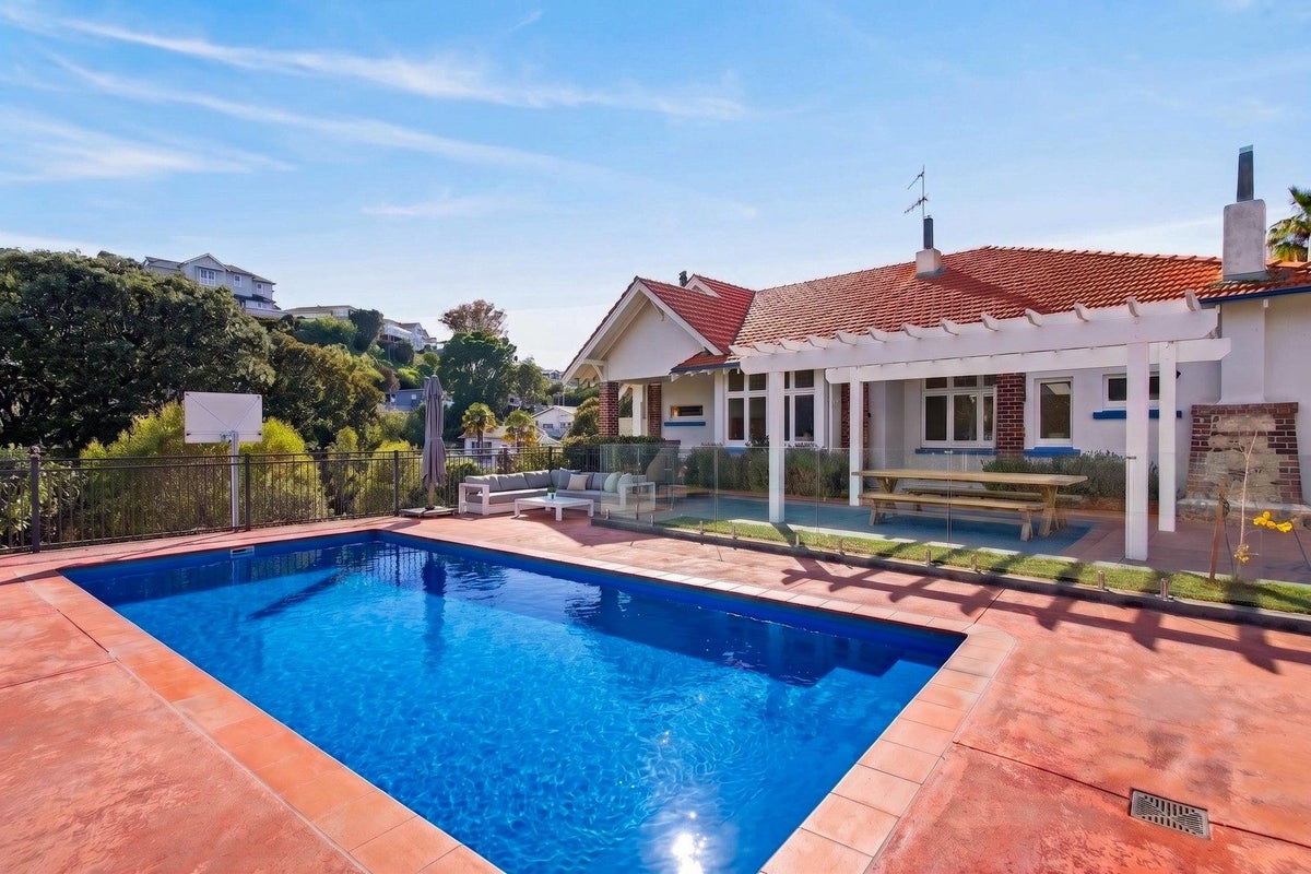 60 Milton Road, Bluff Hill, Napier - Carousel 1