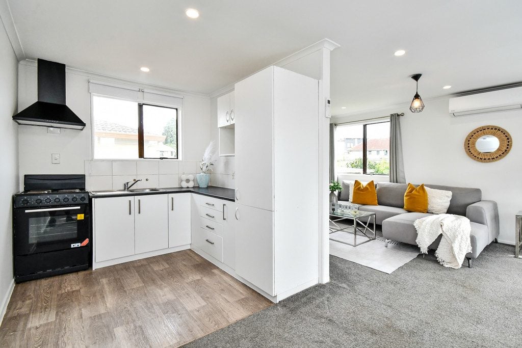1/18 Coombe Avenue, Otara, Auckland - Carousel 2