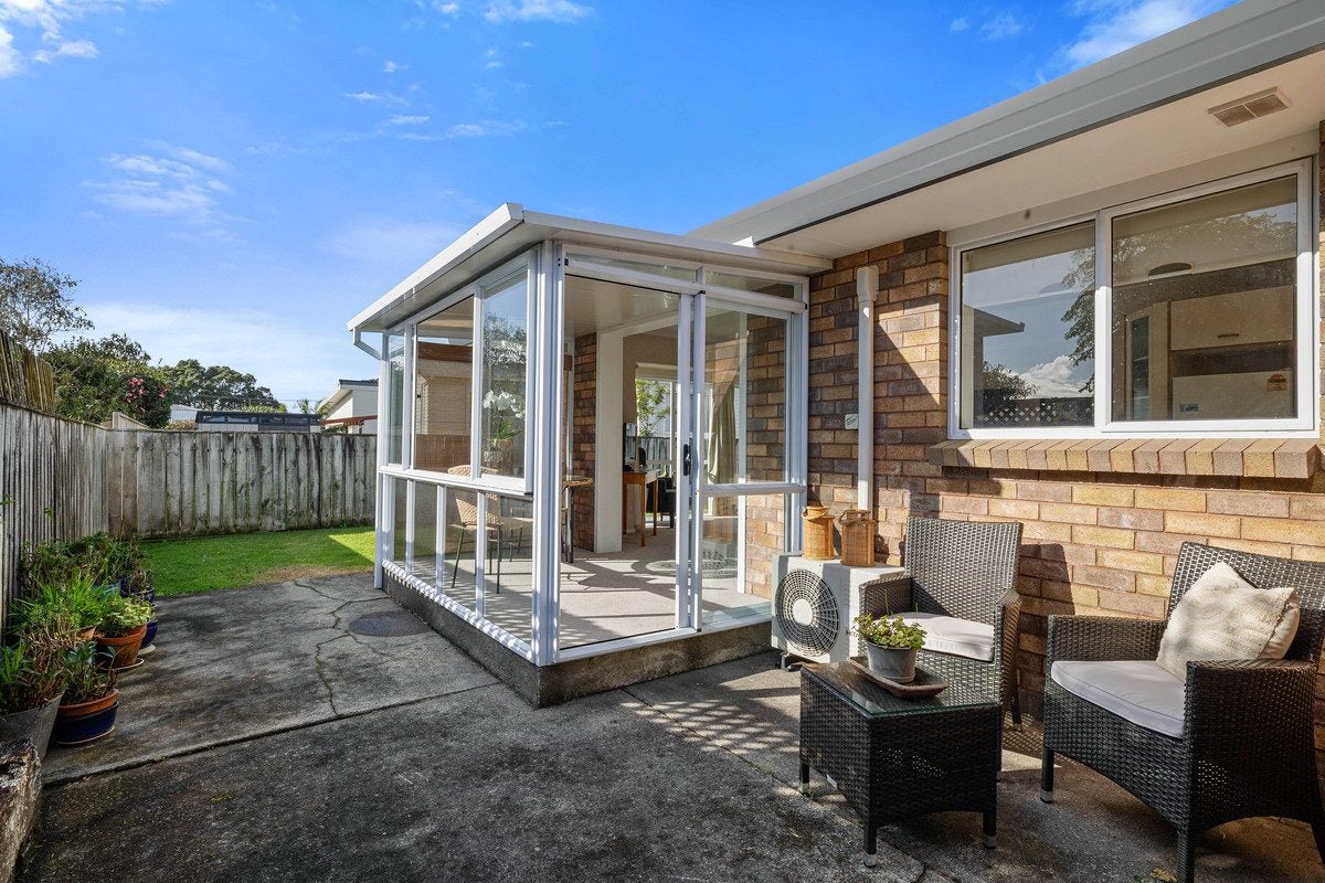2/39 Sackville Street, Fitzroy, New Plymouth - Carousel 1