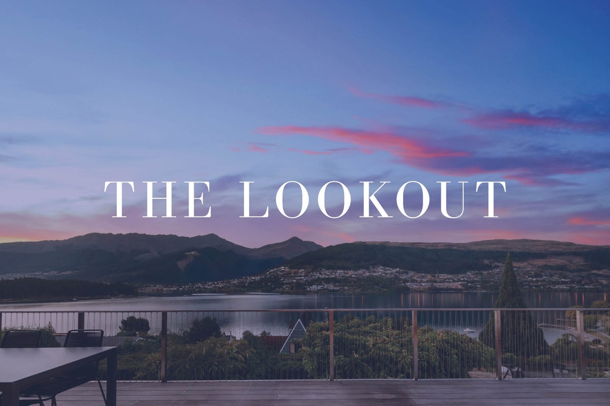 36 Oregon Drive, Kelvin Heights, Queenstown - Carousel 1