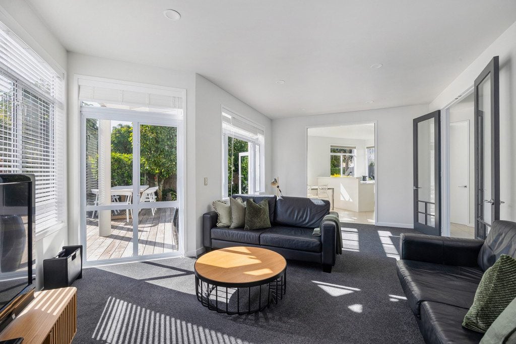 18A Horotutu Road, Greenlane, Auckland - Carousel 2