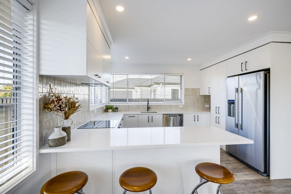 23 Laurent Place, Greenmeadows, Napier - Carousel 1