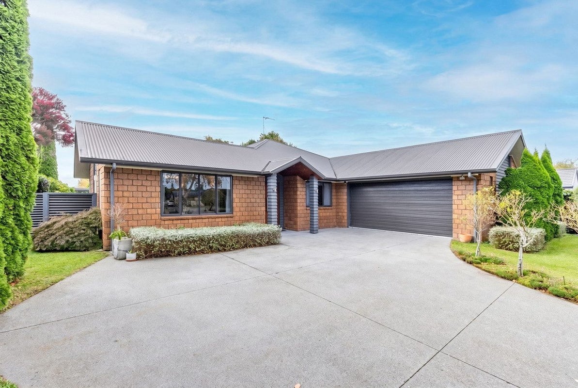 48 Wiltshire Drive, Huntington, Hamilton - Carousel 38