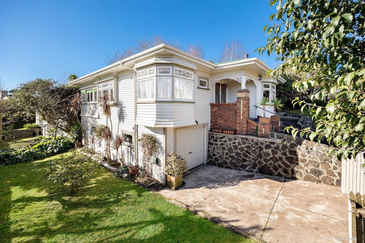 18 Alberton Avenue, Mount Albert, Auckland - Carousel 2