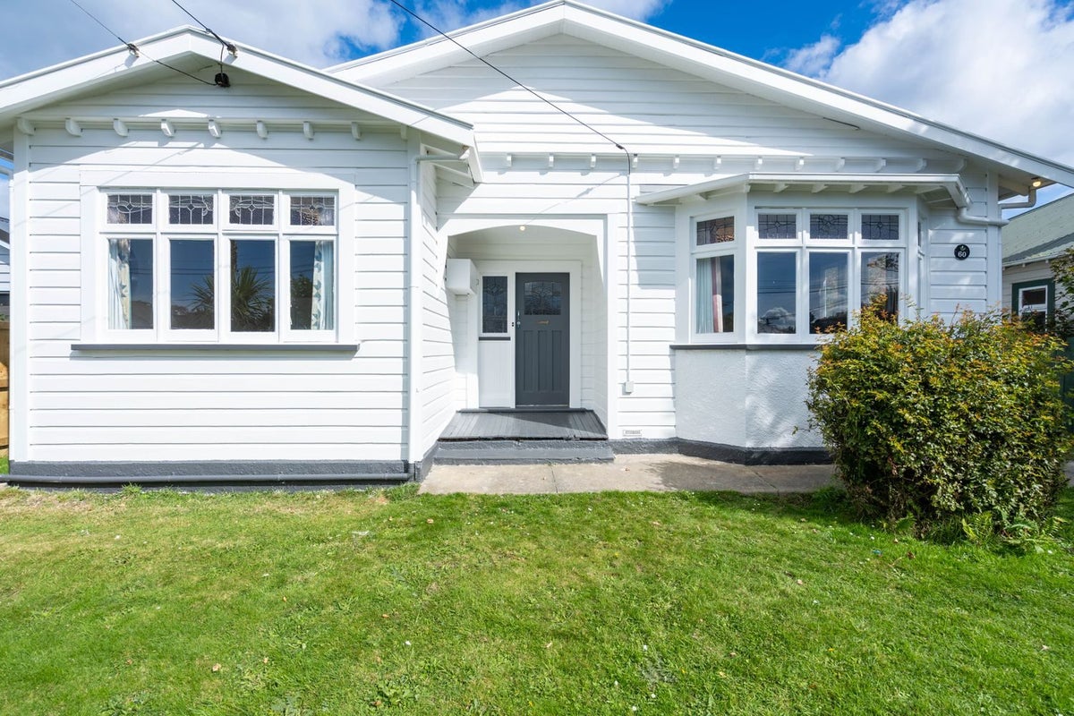 60 Cavell Street, Musselburgh, Dunedin - Carousel 1