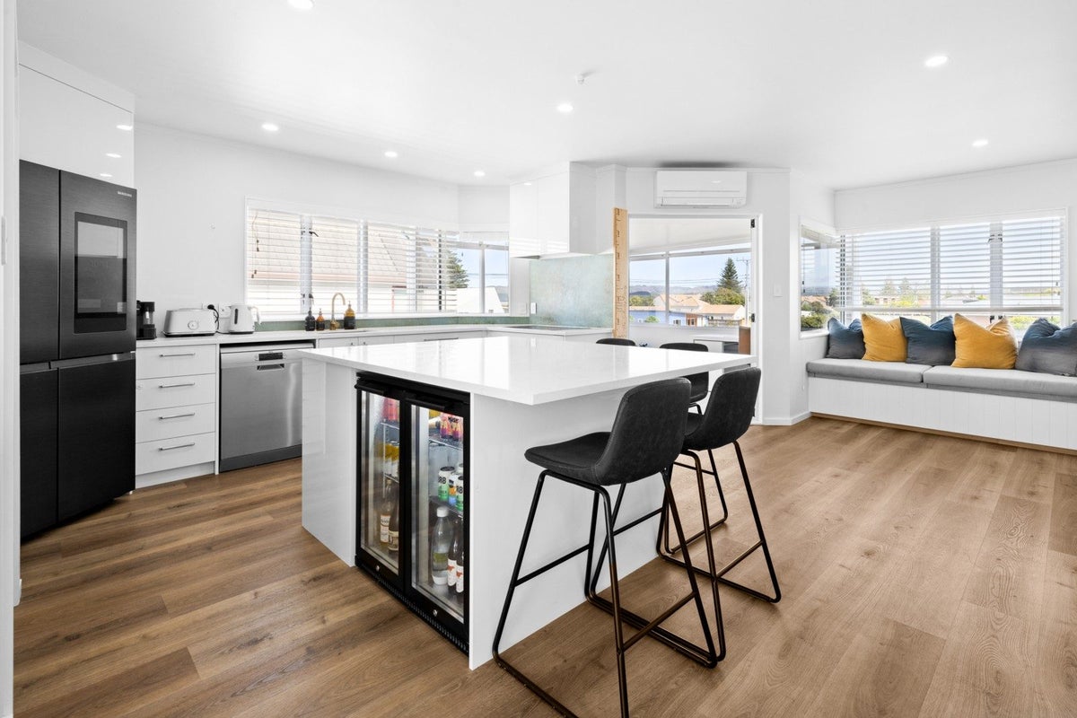 5 Gardiner Street, Westshore, Napier - Carousel 2