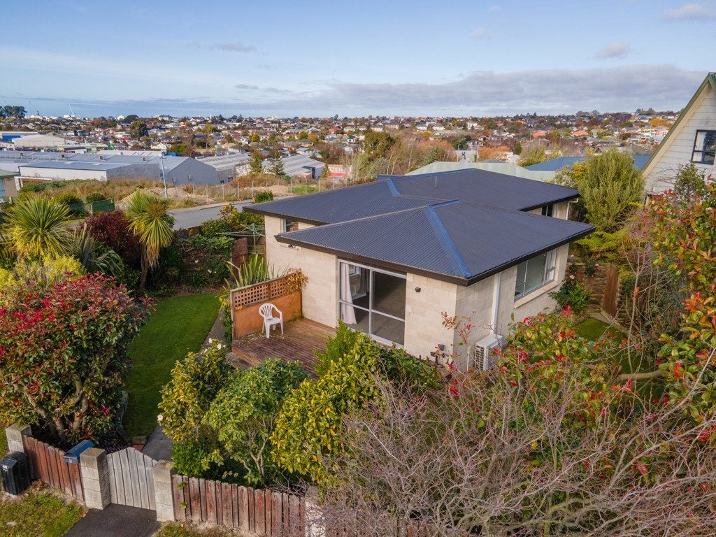18 Jellicoe Street, Oceanview, Timaru - Carousel 1