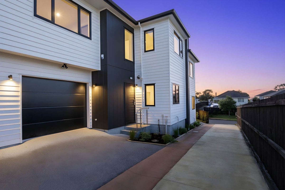 21C Parker Avenue, New Lynn, Auckland - Carousel 1