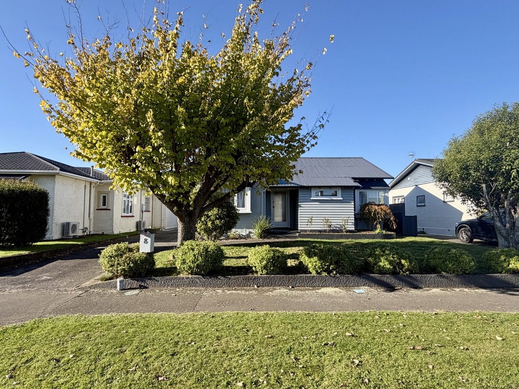 8 Karaka Street, Hokowhitu, Palmerston North  - Carousel 1