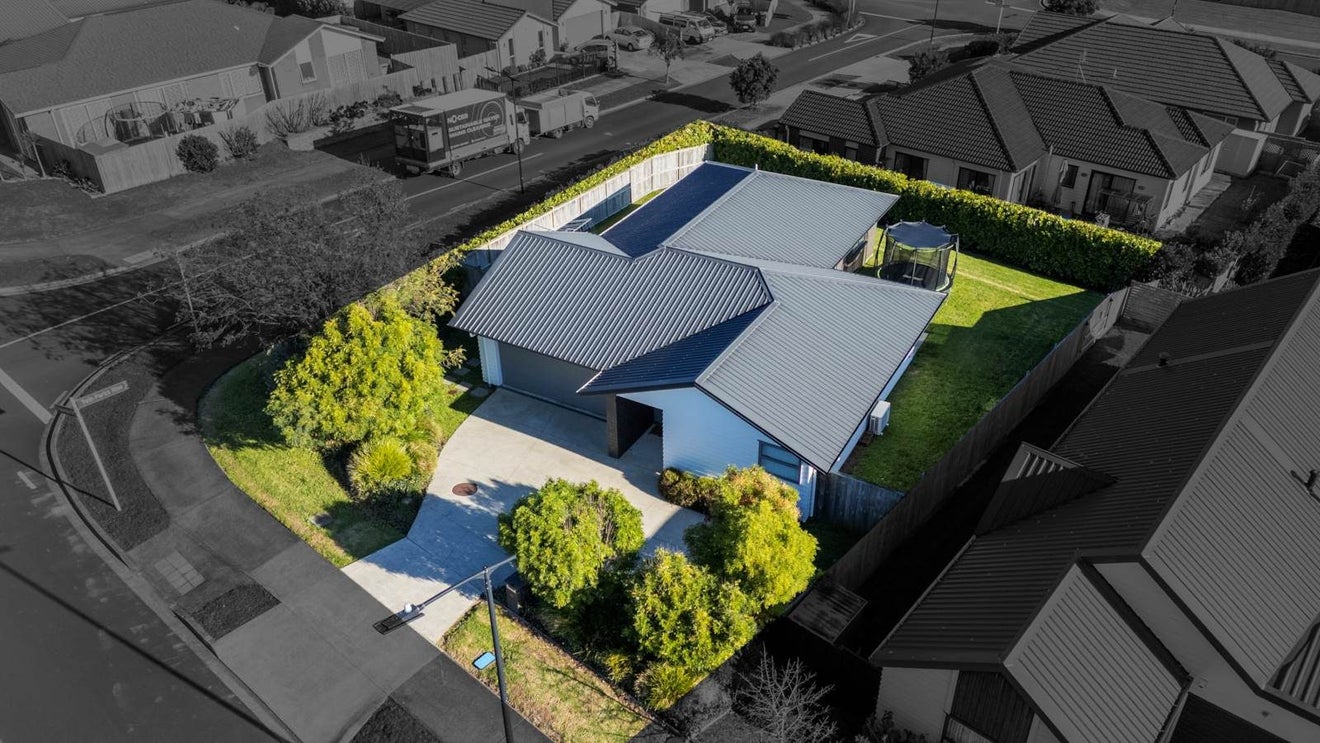 34 Twin Parks Rise, Papakura, Papakura - Carousel 1