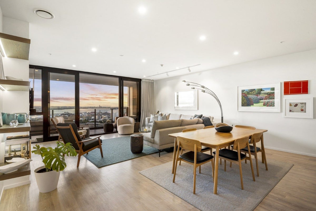 1609/8 Hereford Street, Freemans Bay, Auckland - Carousel 1