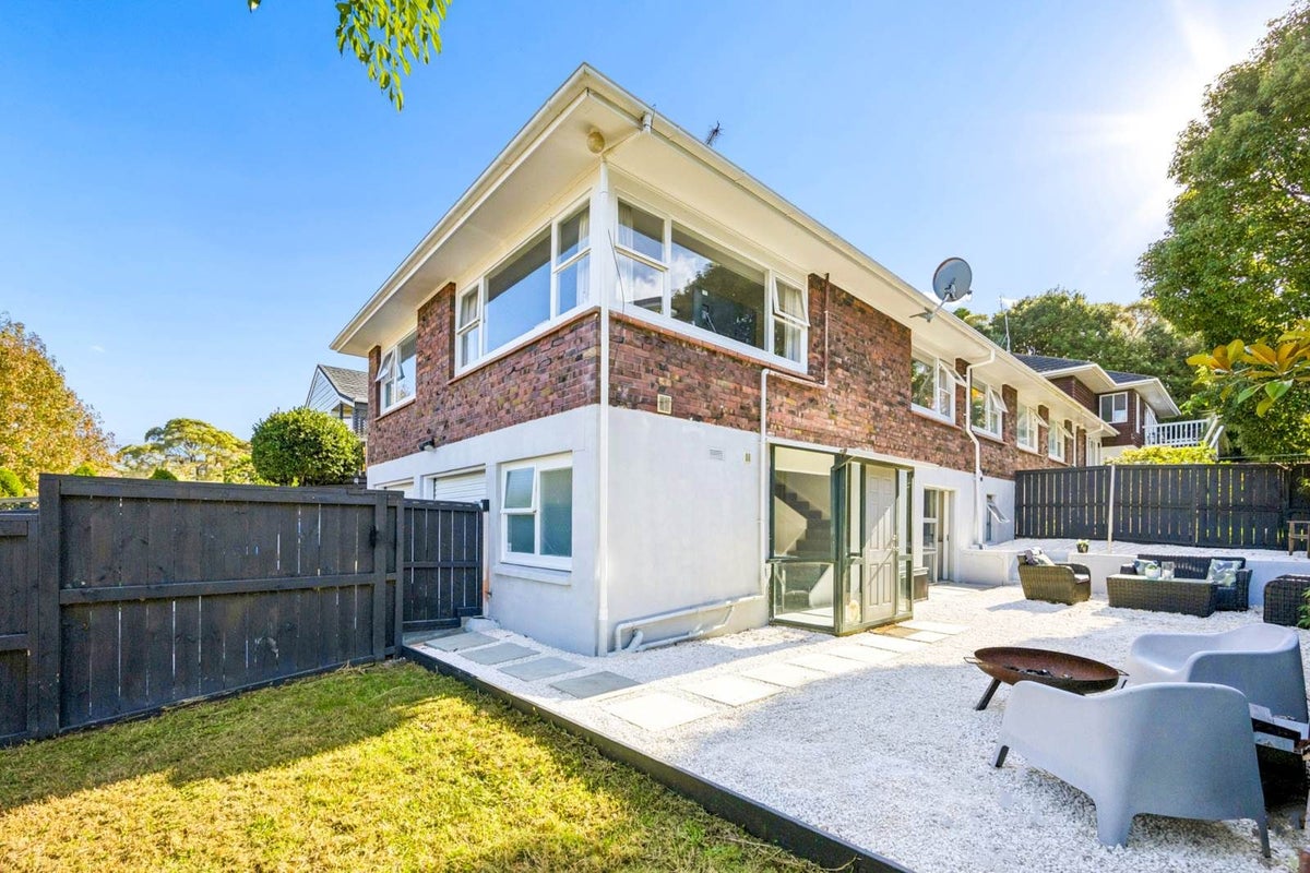 62 Richard Farrell Avenue, Remuera, Auckland - Carousel 2