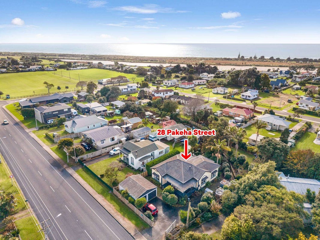 28 Pakeha Street, Matata, Whakatane - Carousel 1