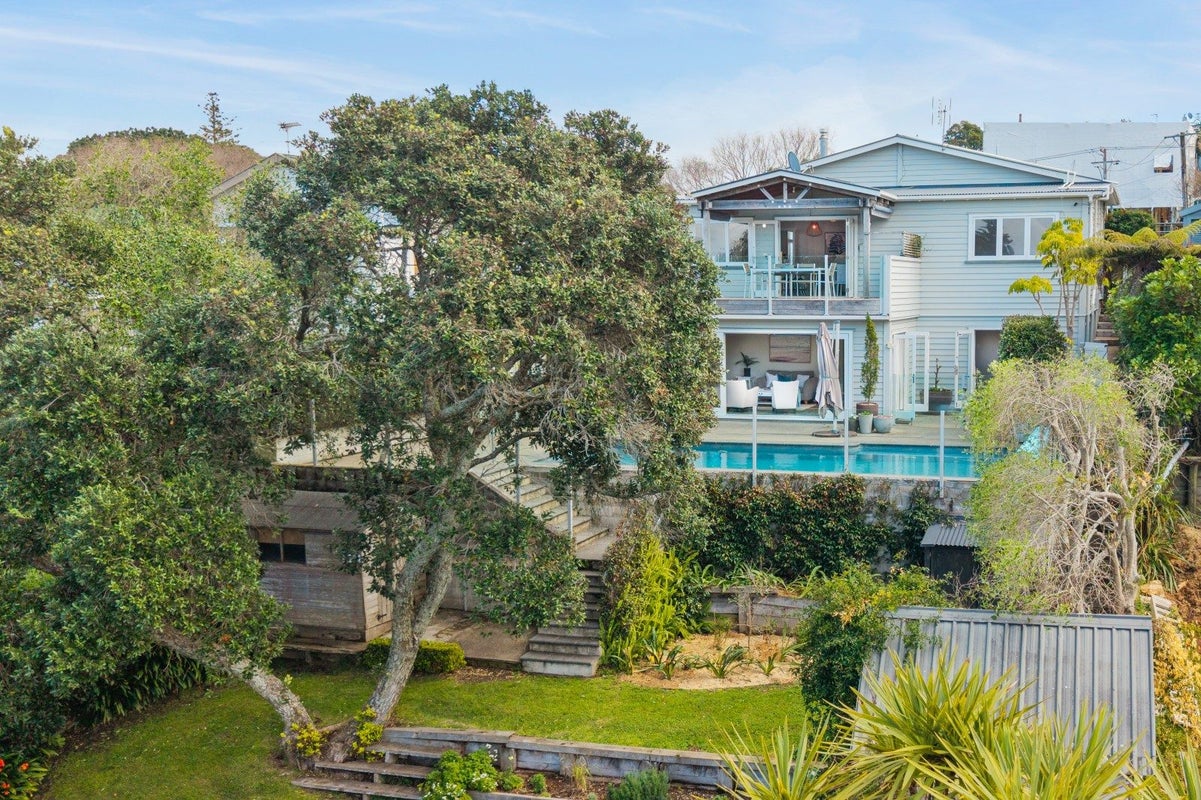33 Normans Hill Road, Onehunga, Auckland - Carousel 1