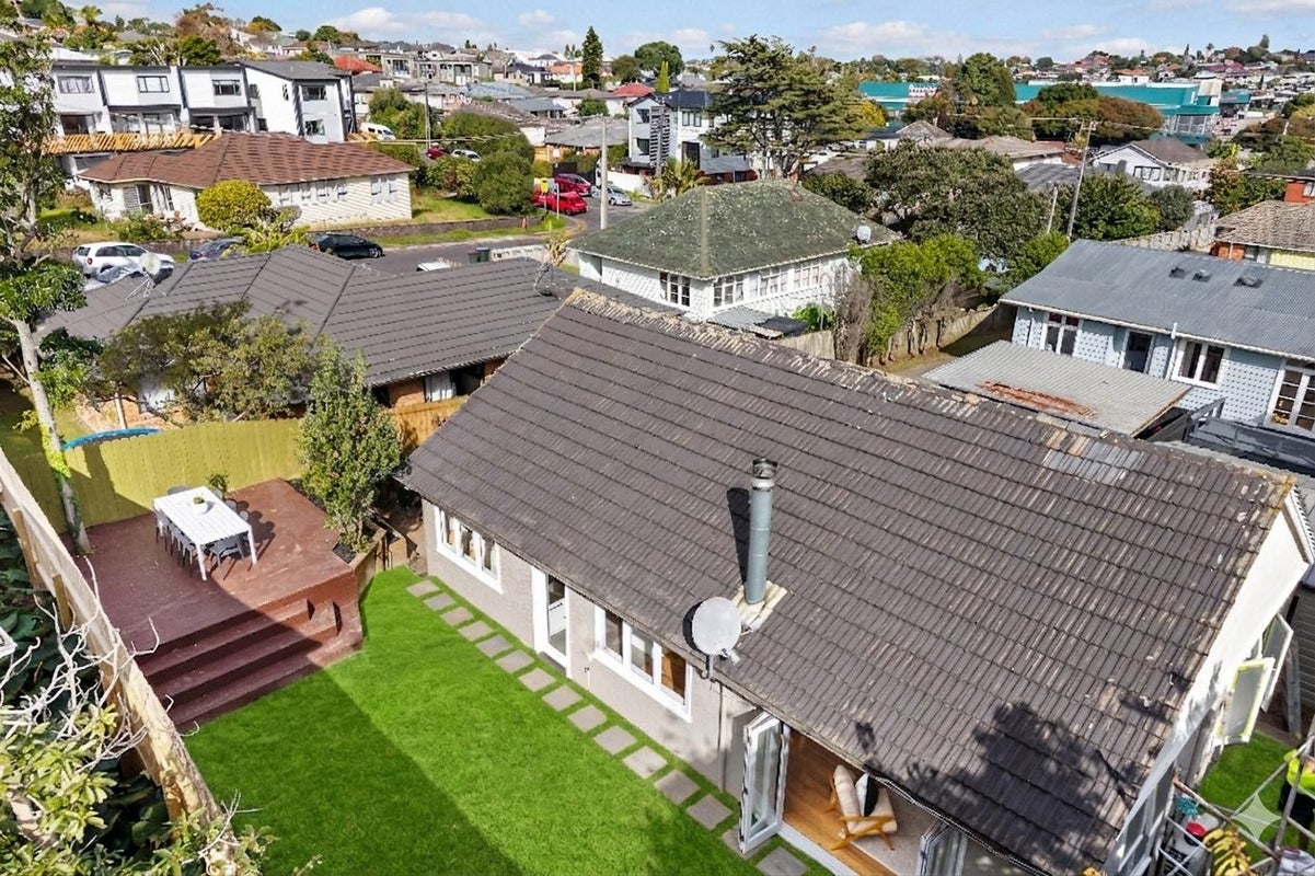 9 Haughey Avenue, Three Kings, Auckland - Carousel 2