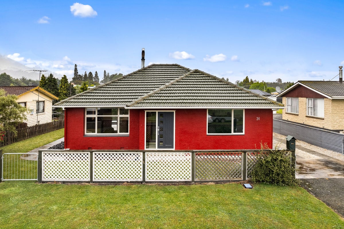 24 Roseness Street, Palmerston - Carousel 1