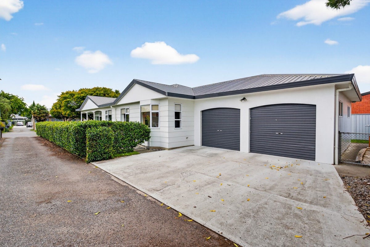 901B Dufferin Street, Akina, Hastings - Carousel 14